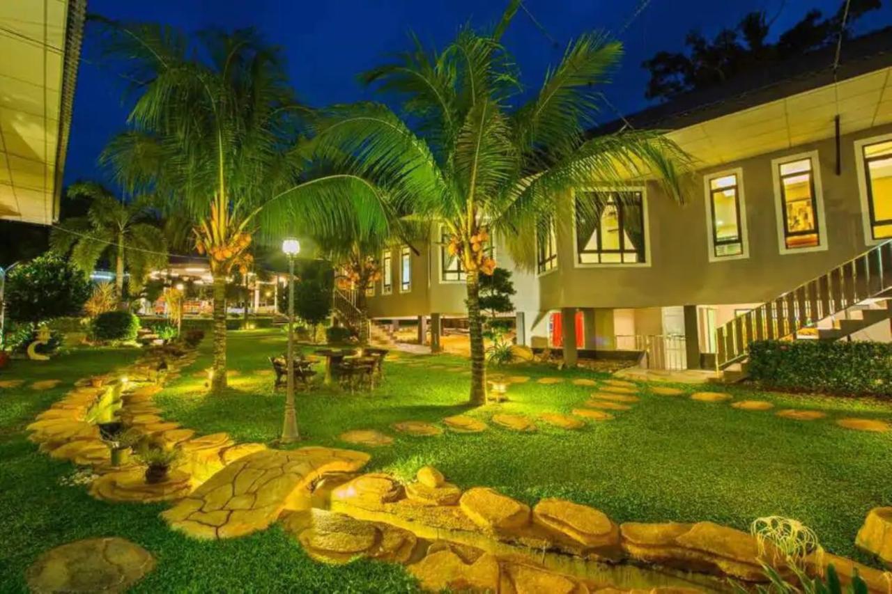 Capital O 90088 Mbp Leisure Resort باتو باهات المظهر الخارجي الصورة