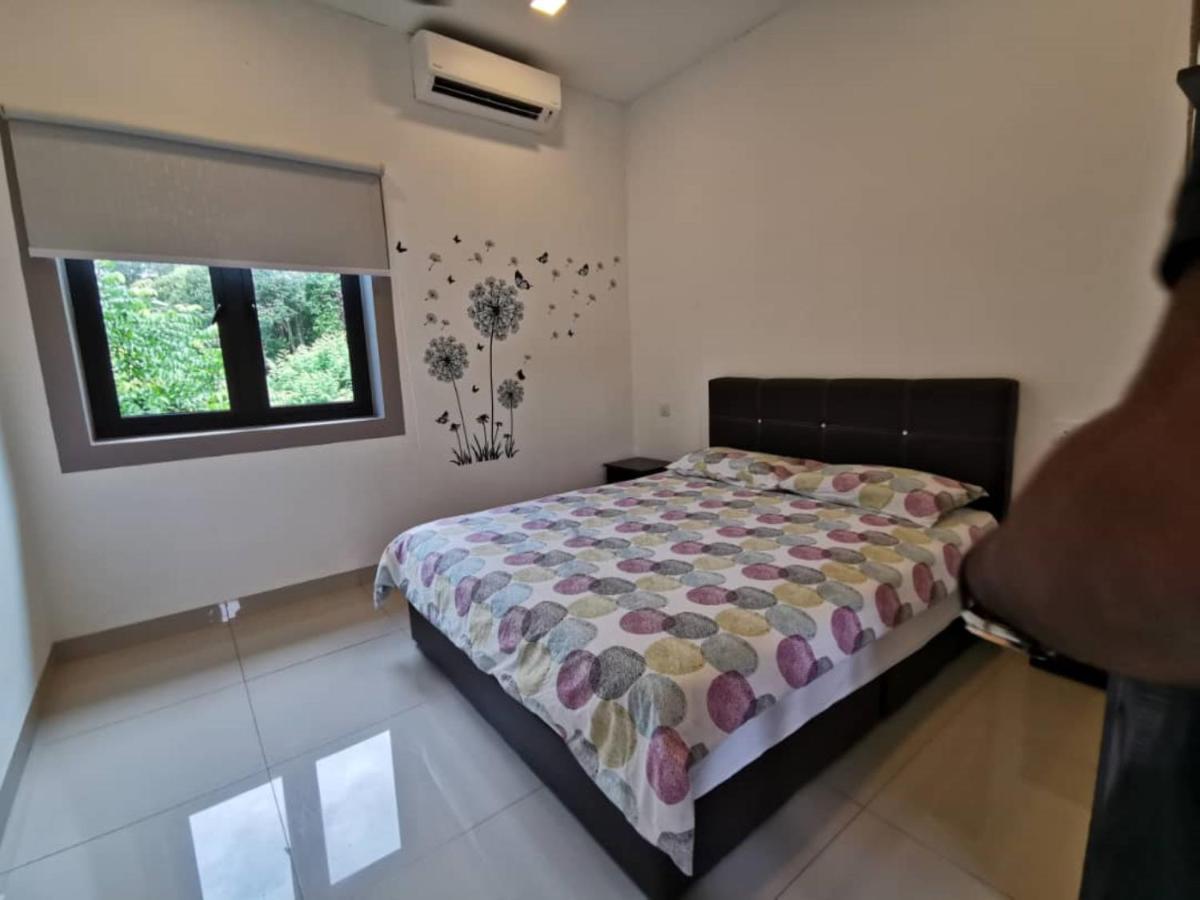 Capital O 90088 Mbp Leisure Resort باتو باهات المظهر الخارجي الصورة