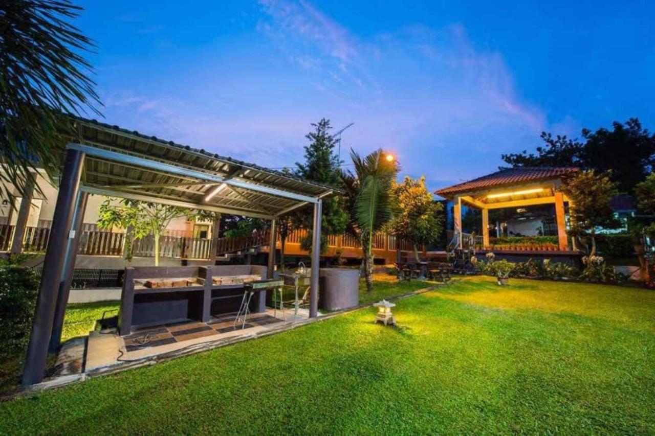 Capital O 90088 Mbp Leisure Resort باتو باهات المظهر الخارجي الصورة